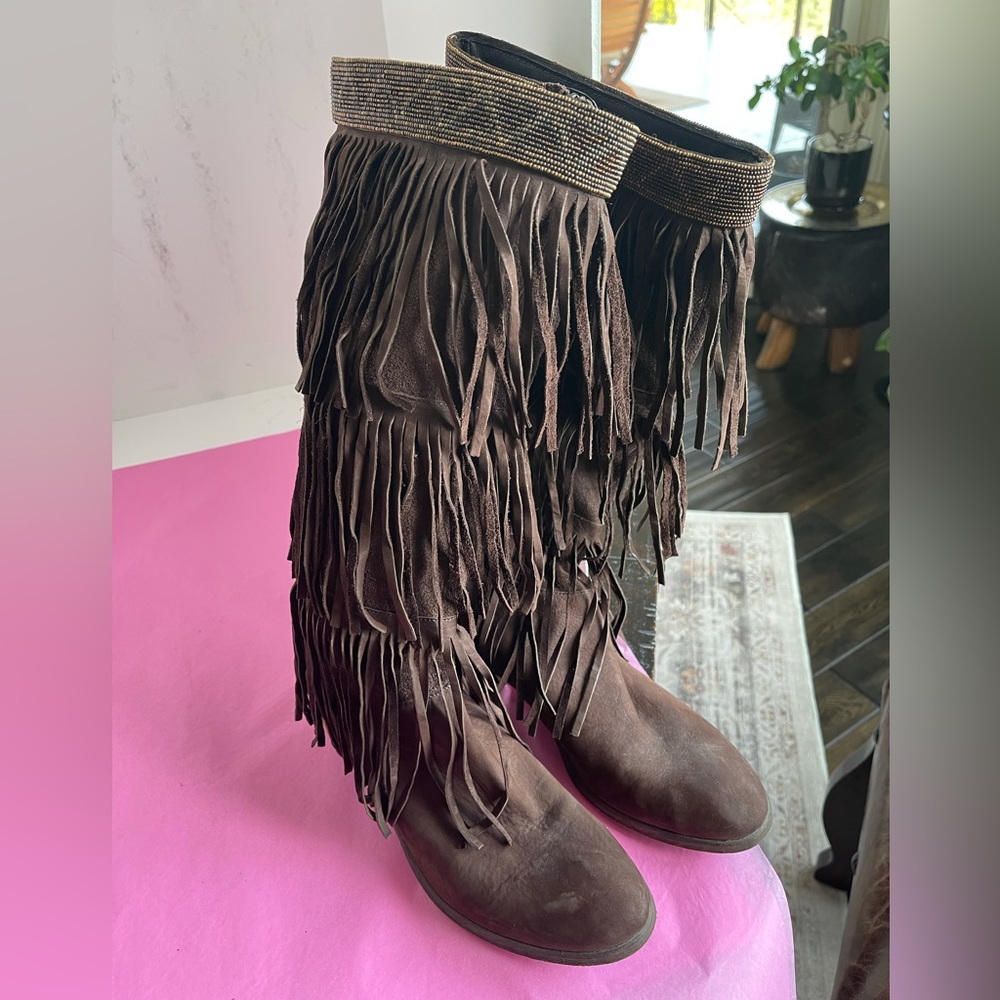 DONALD J PLINER fringe boots